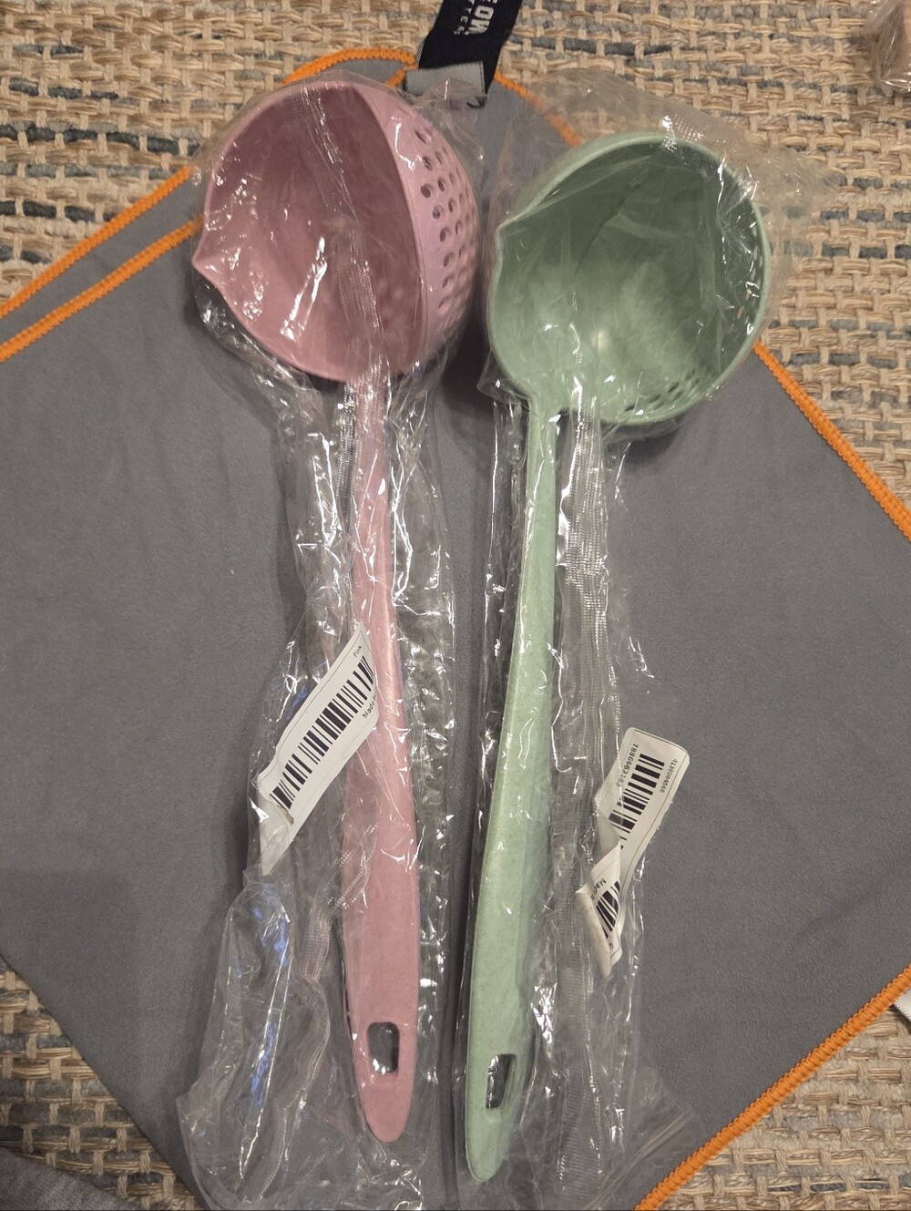 Assorted Kitchen Gadgets Set - Picture 5 of 11
